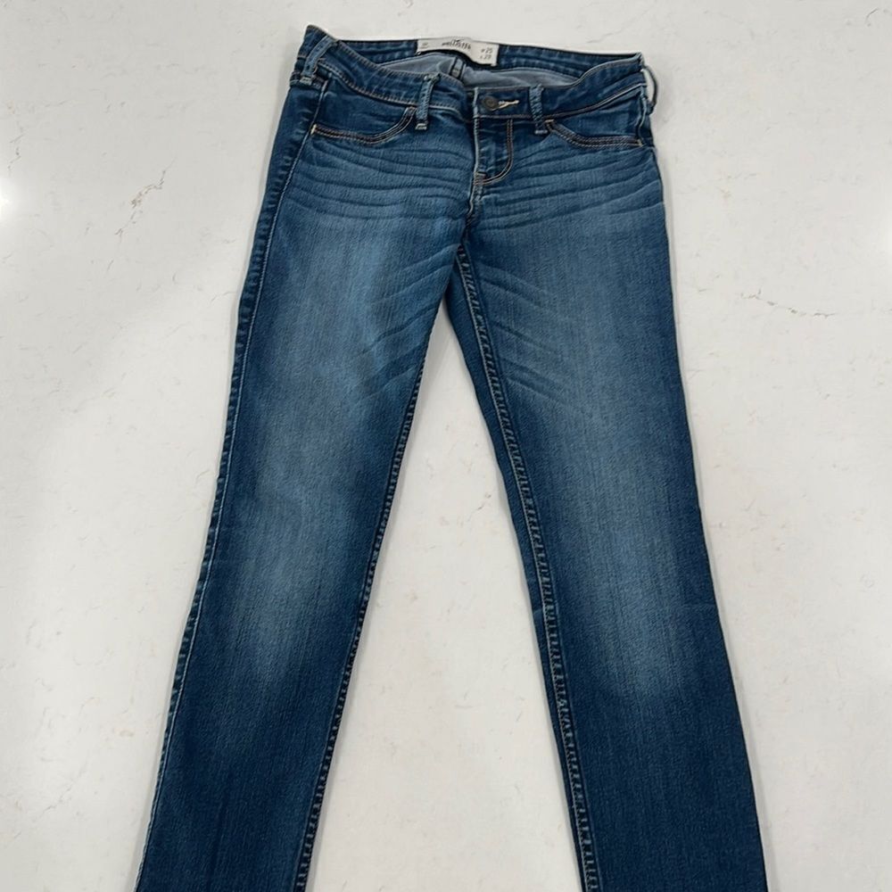 Hollister Skinny Jeans Size: 25W/29L 1R